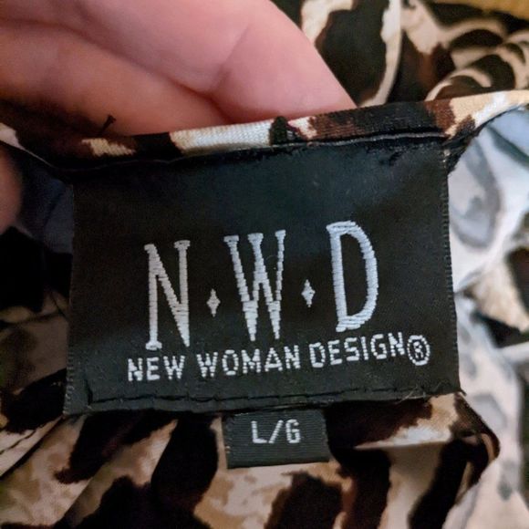 Cheetah Print Blouse Tank Top Cowl Neck size Large - Picture 2 of 6